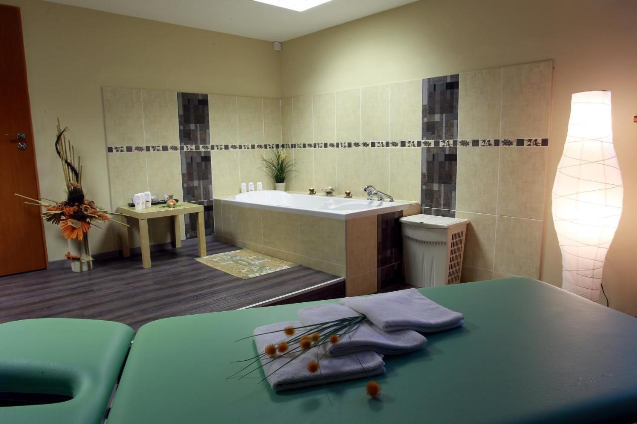 Wellness Hotel Vyhlidka Náchod Pokoj fotografie